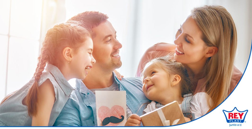 celebracion del dia del padre en familia