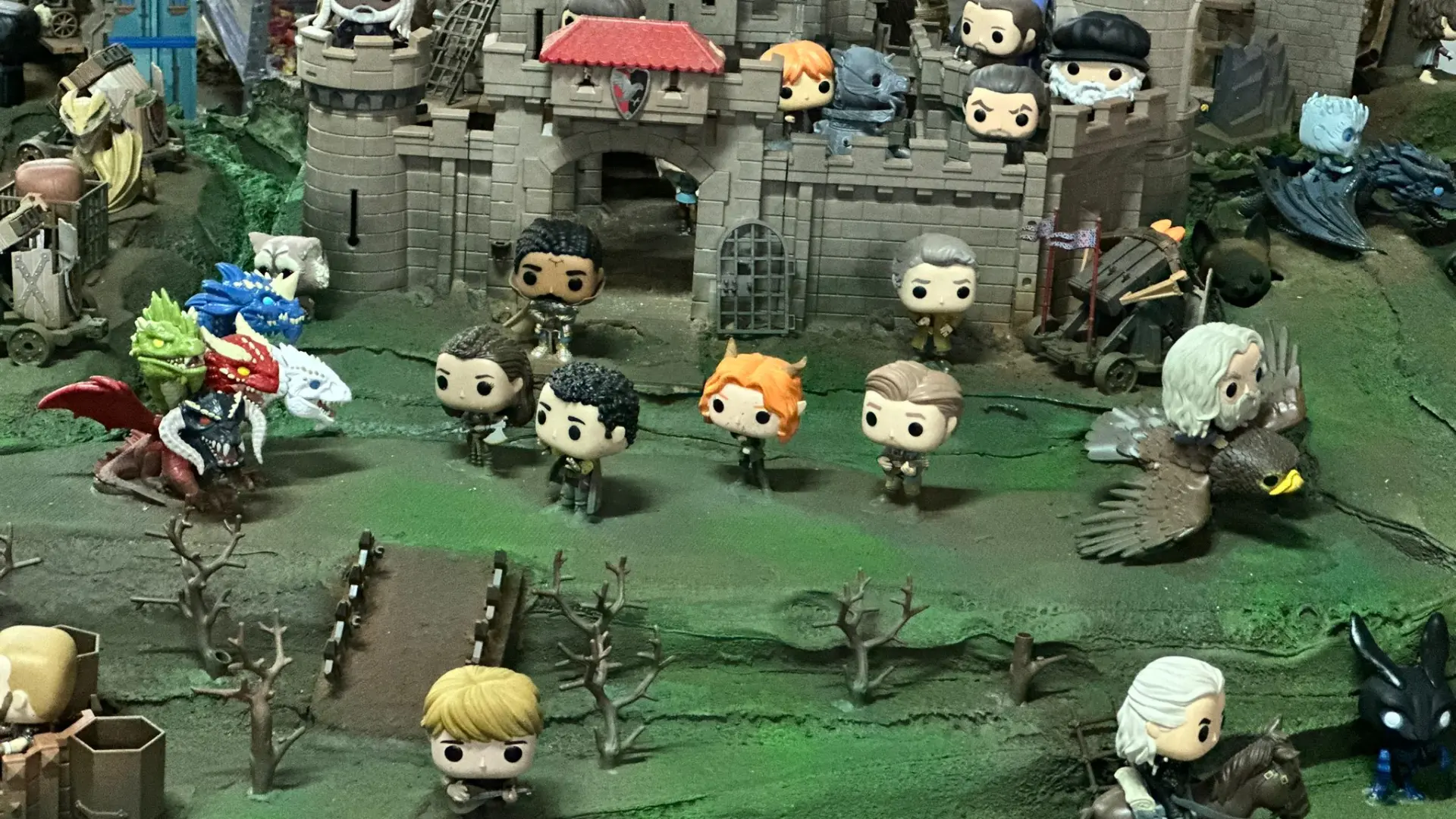 diversos funkos de harry potter en