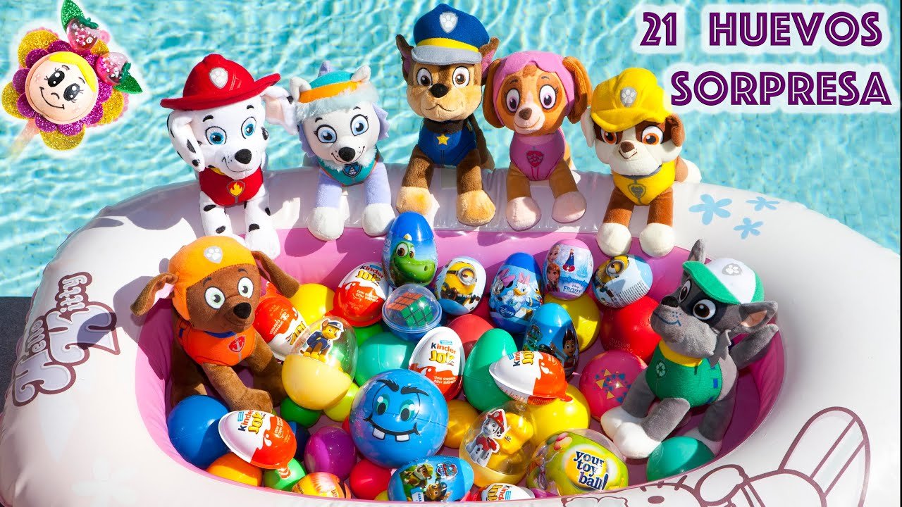 ninos jugando con huevos sorpresa de paw patrol
